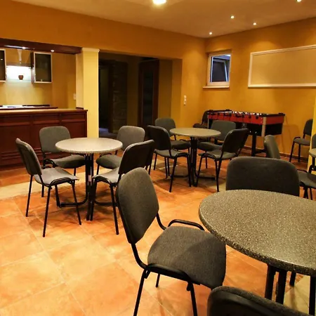 Garda Apartman5 Apartament *